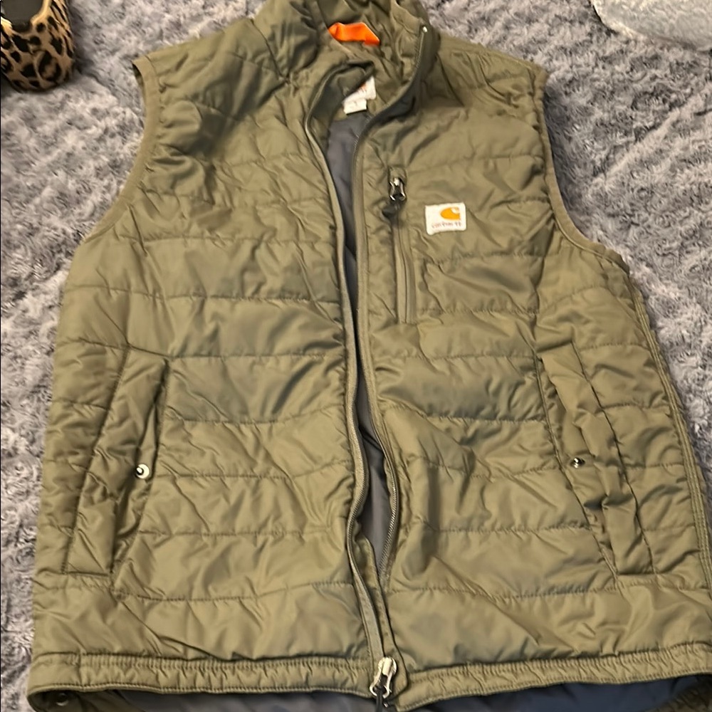 Carhartt puffy vest EUC small